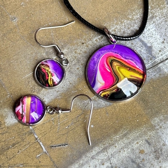 Elegant Purple and Gold Swirl Jewelry Set Handmade Acrylic pour Art Signed 4176 - Picture 3 of 15